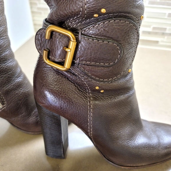 Unbelievable Price Reduction Chloe Gold Buckles Knee High Chucky Heal Chocolate - Picture 3 of 12
